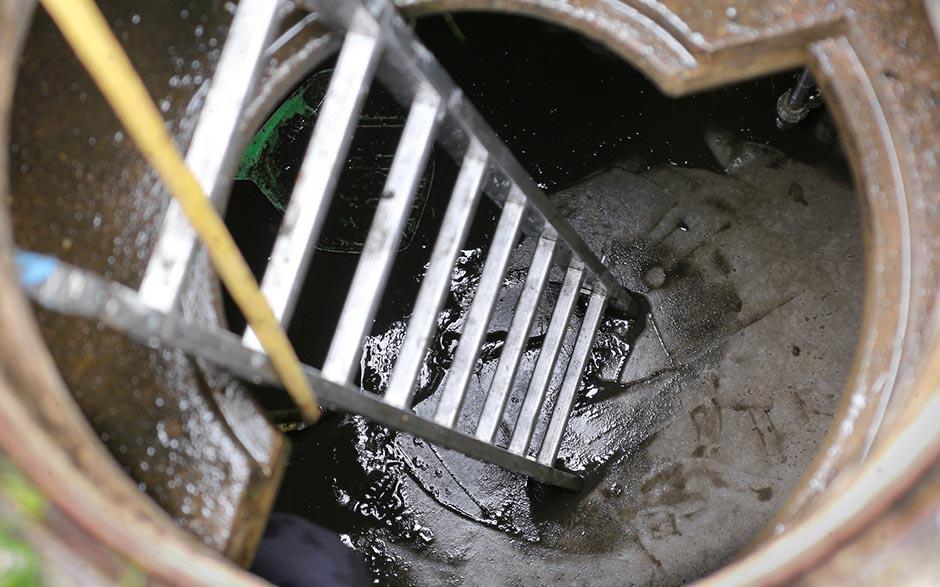  toilette bouchée Paris 7